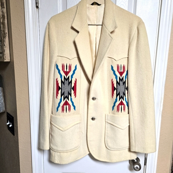 Golden Collection Other - VINTAGE Golden Collection Pioneer Wear Chimayo Blanket Aztec Jacket Size 40L USA